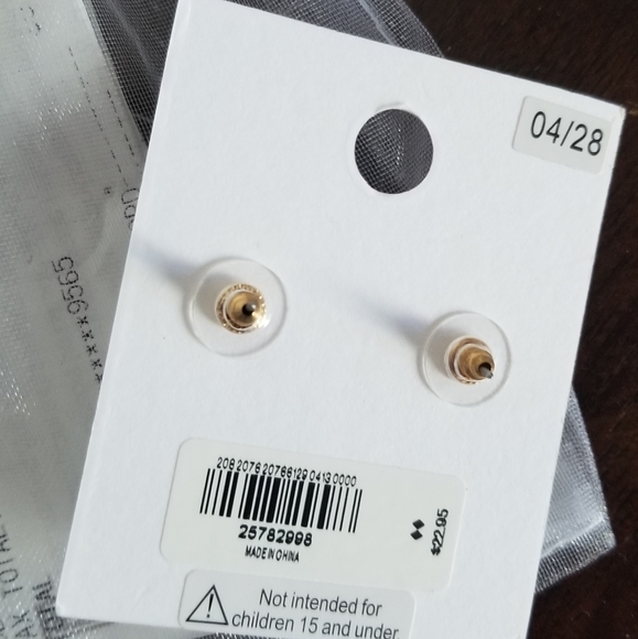 CZ earrings - Picture 3 of 4